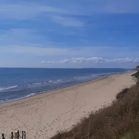Sea Breeze 5 Minutes Walk From A Beautiful